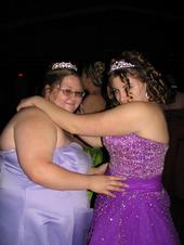 I am the one in the purple! Dat is my friend Shawna at prom.
